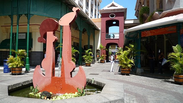 einkaufszentruminportlouis2.jpg