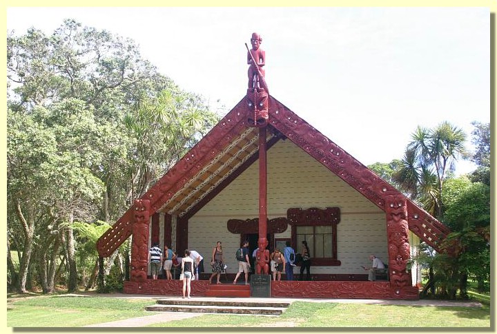 Maori Versammlungshaus.jpg