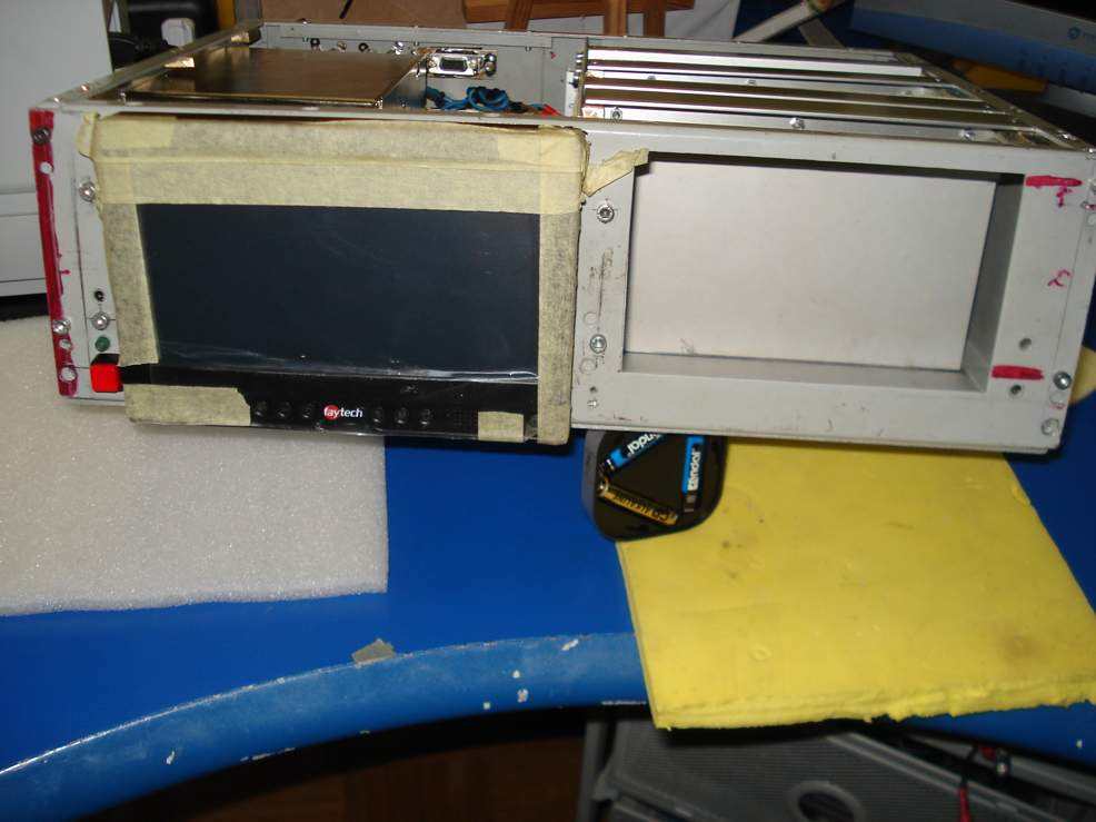 sdr_marc2_housing_with_modules_front_7_inch_2.jpg (56843 Byte)