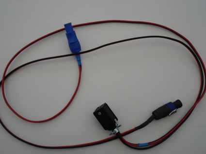 DC_power_cables_tr7.jpg (8486 Byte)