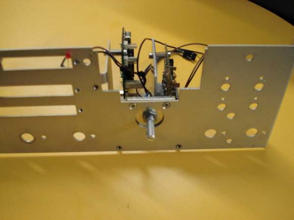 dds-front-tr7-2.jpg (16948 Byte)