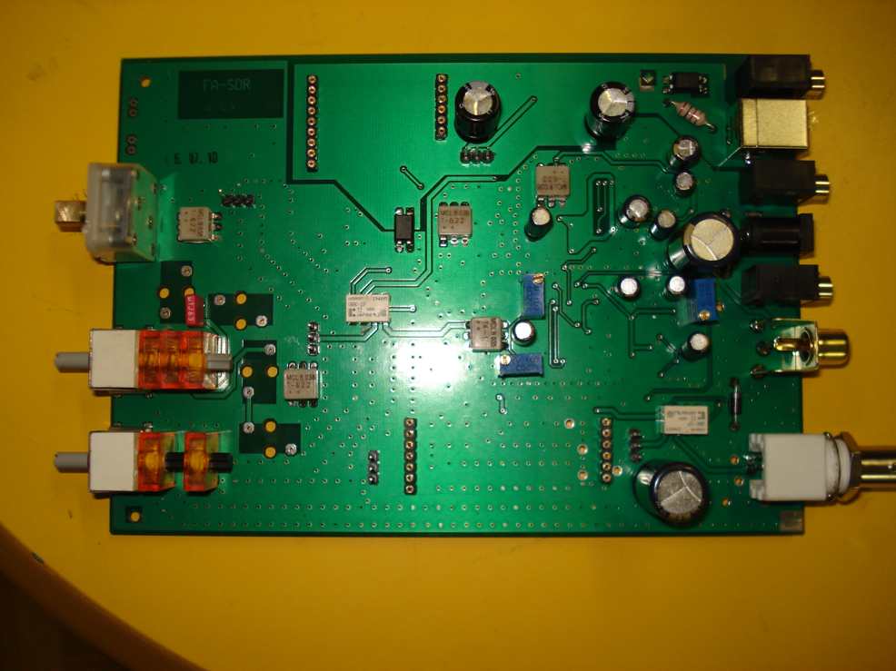 sdr_one_11_assembly_component _side2.jpg (57454 Byte)
