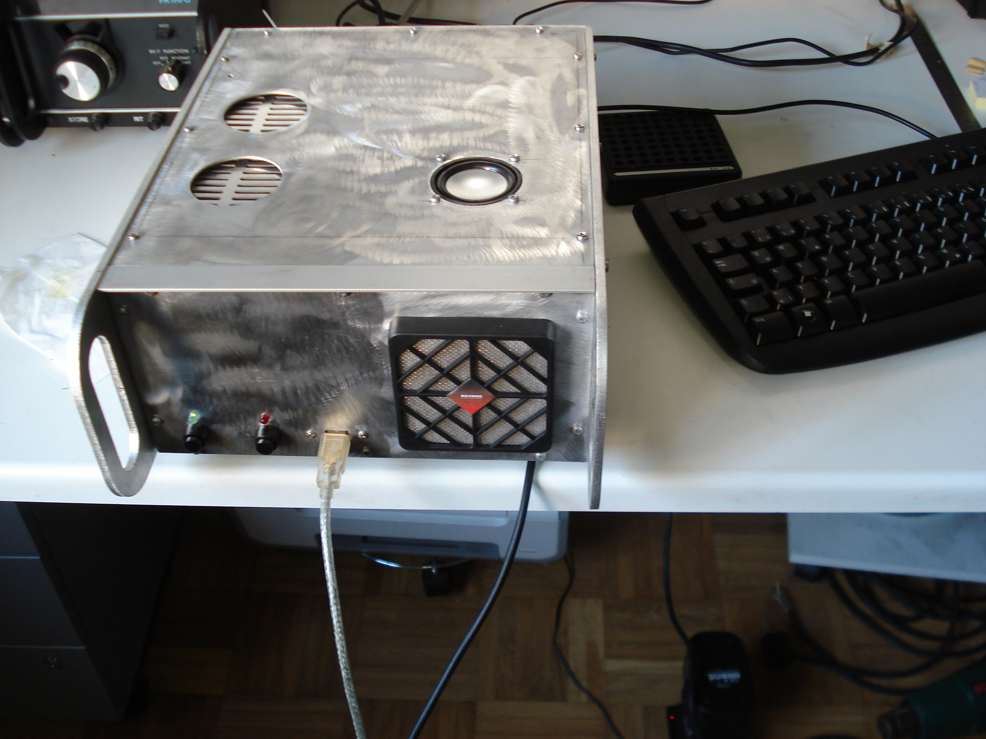 sdr_one_conroller_3.5GHz.jpg (55569 Byte)