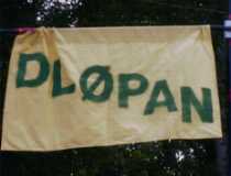 {short description of image}