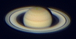Saturn mit seinen Ringen und einigen Lcken zwischen diesen Ringen